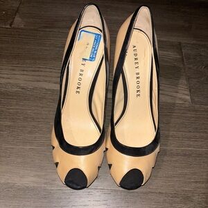 Audrey Brooke Black and Tan Heels